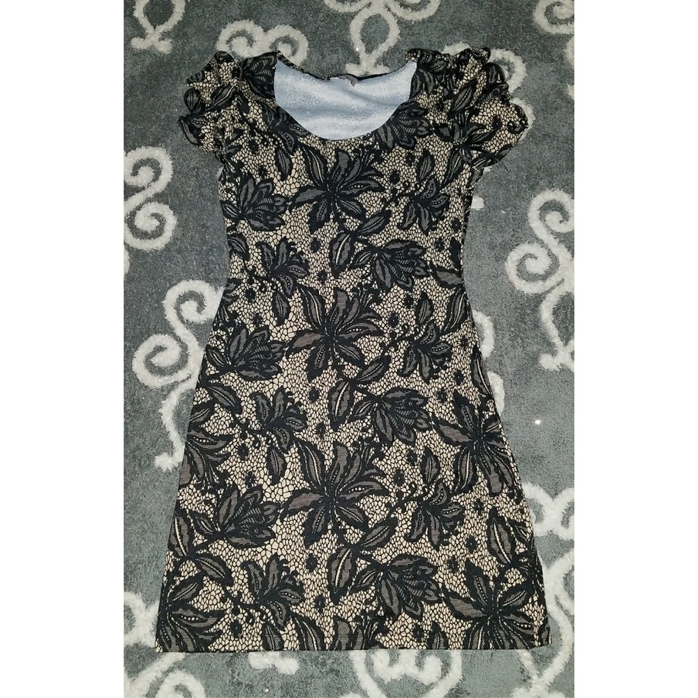 Flower lace