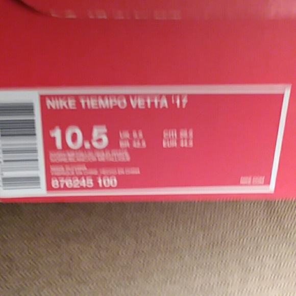 Nike tiempo vetta  \'17s size 10.5 main image 5
