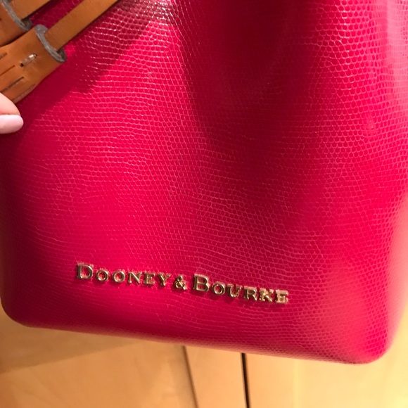 Brand New Dooney & Bourke Purse - Picture 2 of 5