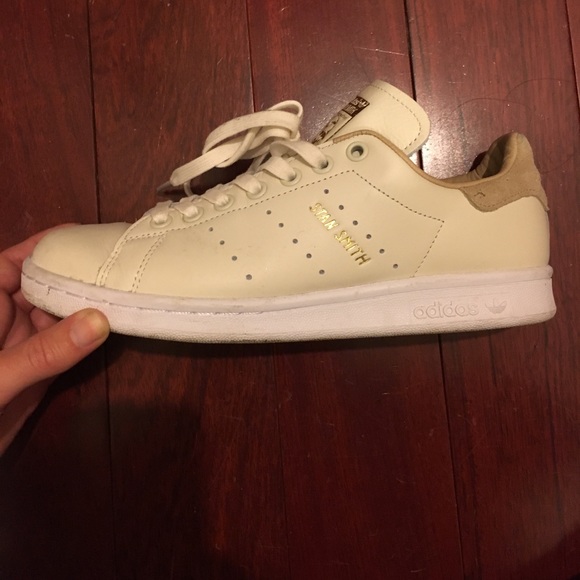 SOLD Adidas Stan Smith Sz 7 (Off white color) - Picture 4 of 4