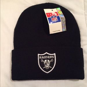 NWT Raiders Beanie