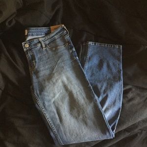 NWT Hollister Skinny Jeans
