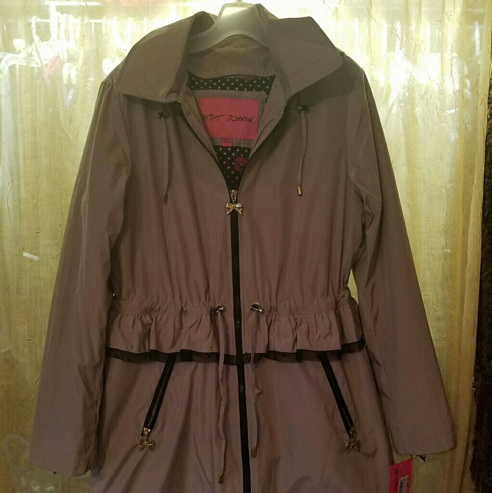 Rain coat