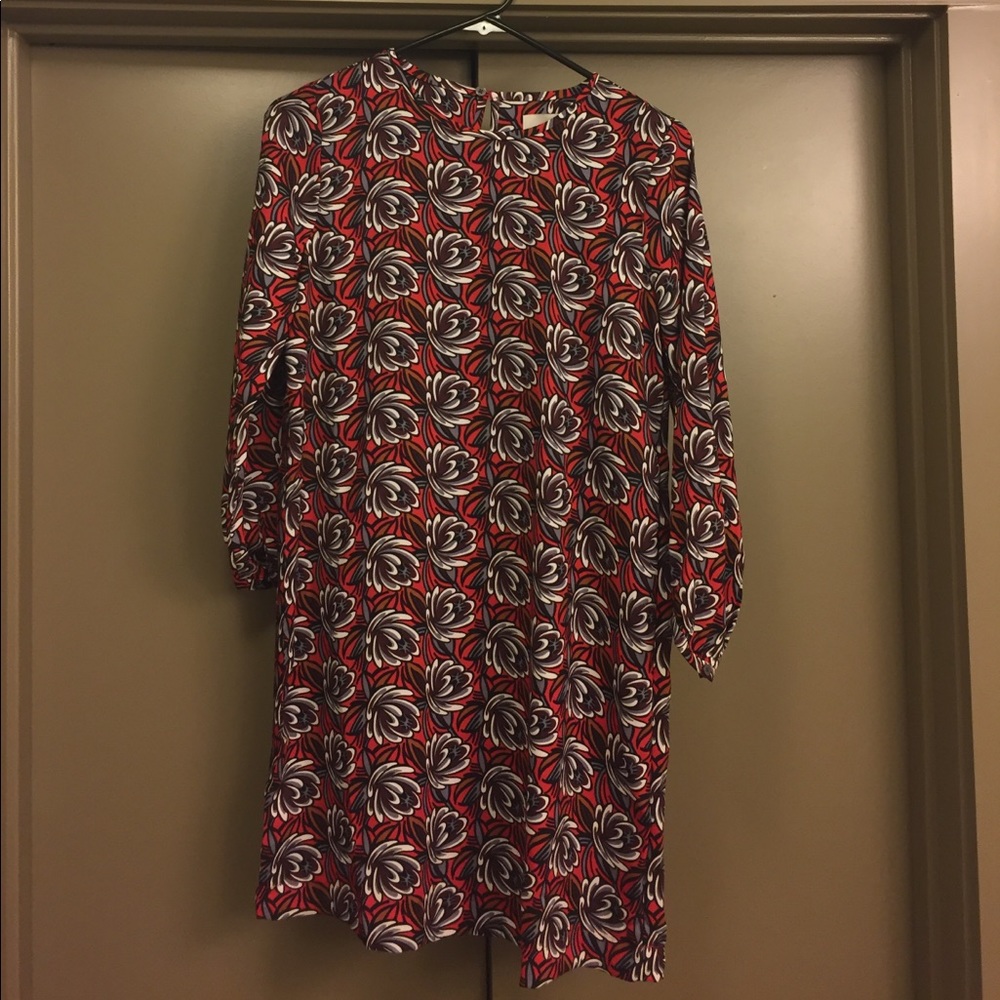 LOFT Petite Shadow Floral Shift Dress