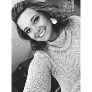 Meet your Posher, Megan