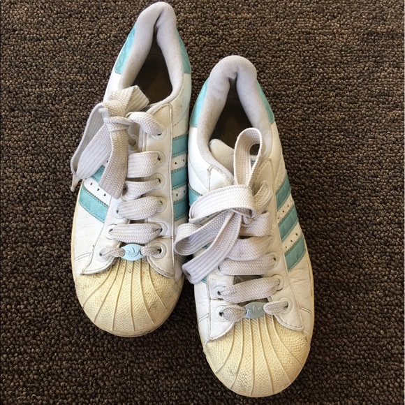 le adidas superstar numero 5 usato baby blue poshmark le adidas superstar numero 5 usato baby blue poshmark
