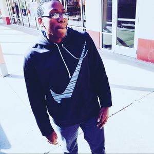 Meet your Posher, Marquez