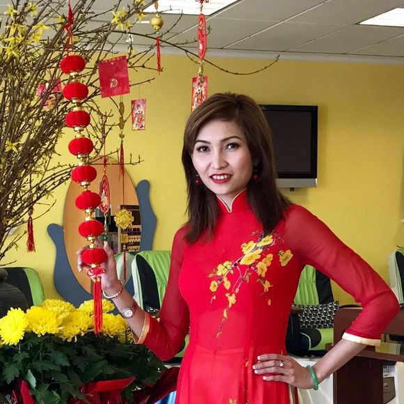 Meet your Posher, Jessica - Picture 1 of 1