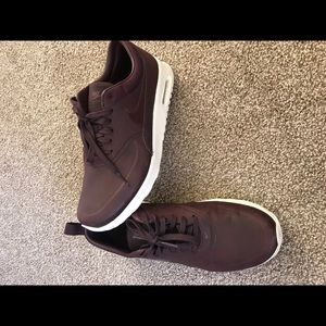 Nike / Thea / leather sneakers / size 8.5