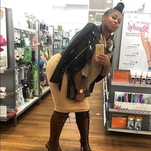 Meet your Posher, Latasha