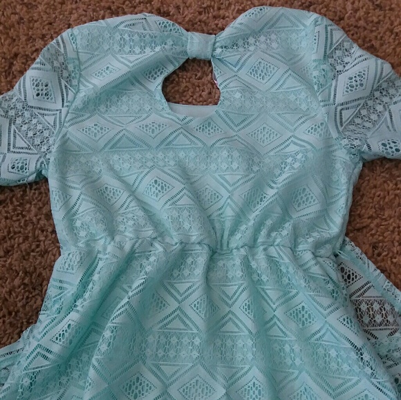 High low lace dress - Picture 2 of 2