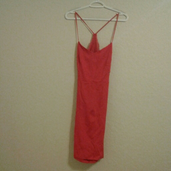 Beautiful  Red Cocktail Dress - Picture 1 of 4