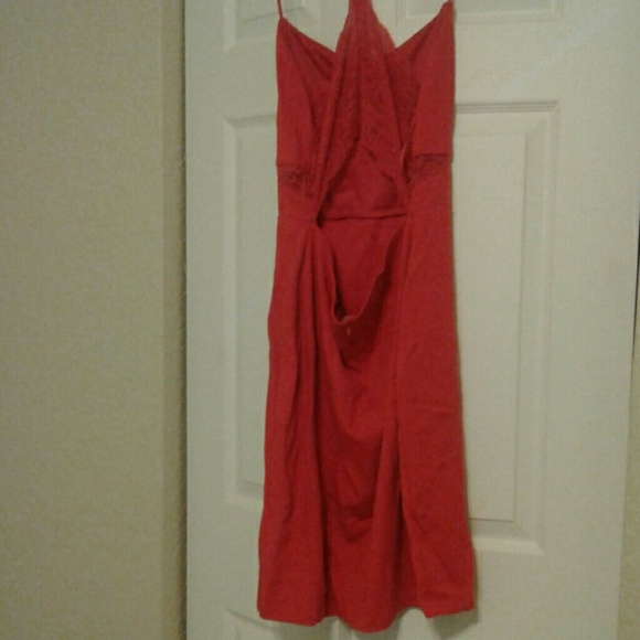 Beautiful  Red Cocktail Dress - Picture 3 of 4