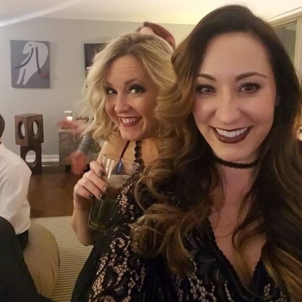 Meet your Posher, Cortney