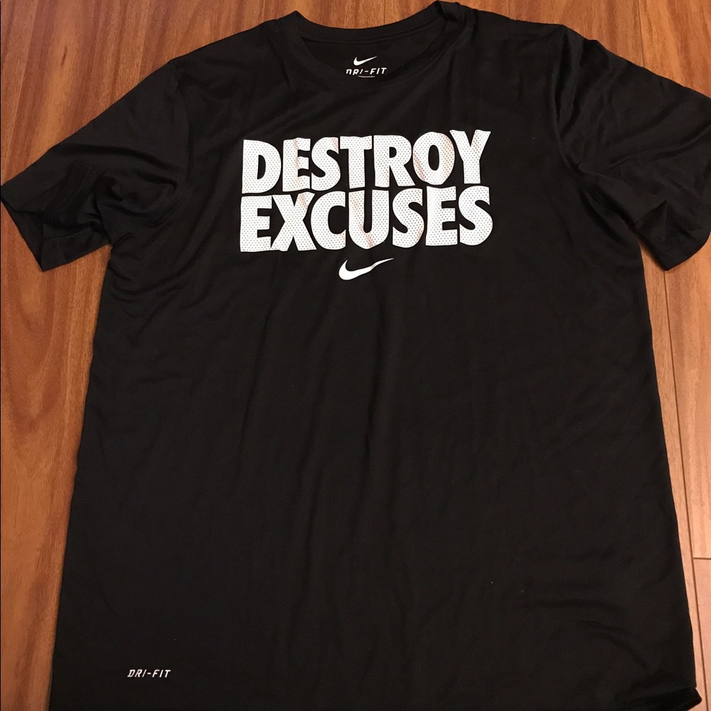 Nike Dri-fit T-shirts Large(used)