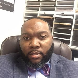 Meet your Posher, Douglas