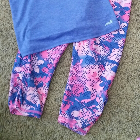 Girls active wear - Picture 2 of 2