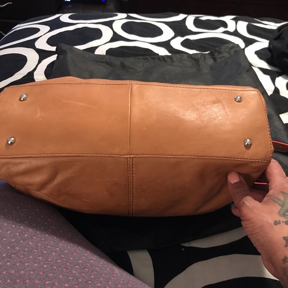 Handbag - Picture 5 of 5