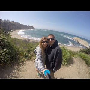 Meet your Posher, Joelle