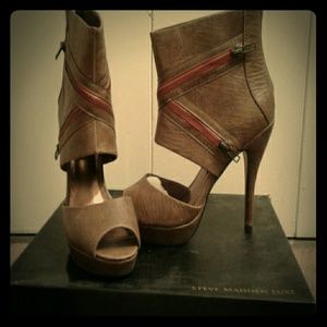 STEVE MADDEN Heels