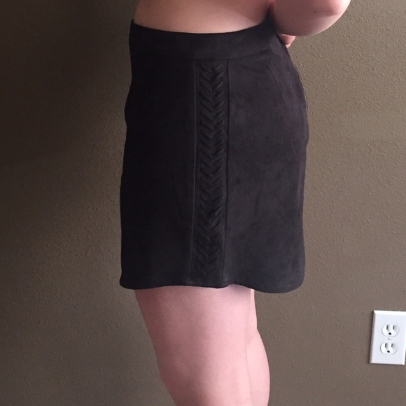 Black Faux Suede Miniskirt - Picture 3 of 5