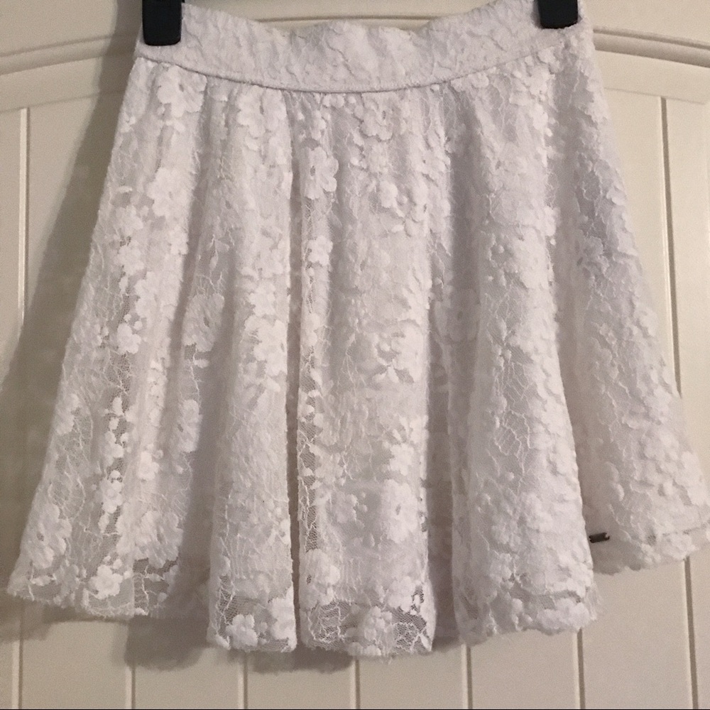 White Mini Lace Skirt