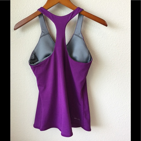 Nike Dri-Fit workout tank - Picture 3 of 3