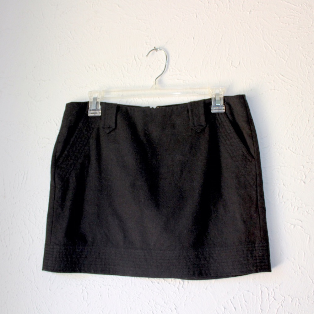 VINCE. black mini skirt with pockets