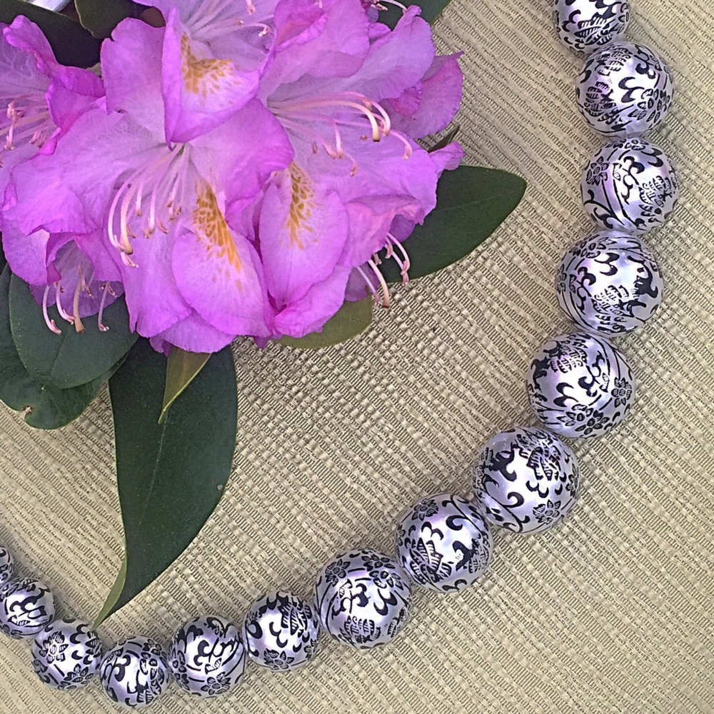 Fabulous silver and black beaded necklace