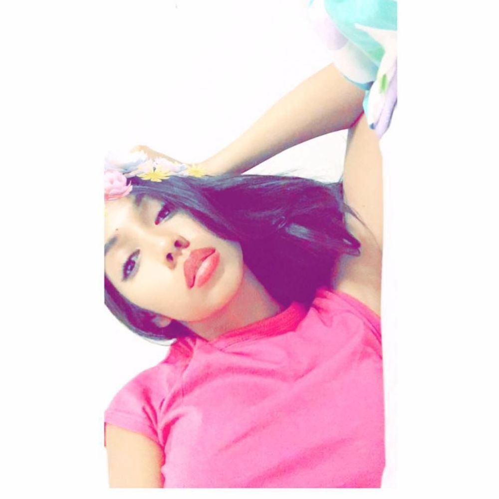 Meet your Posher, Yarely