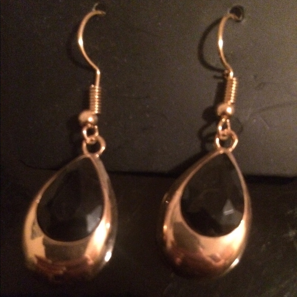 (4 for $20) brand new black & gold toned earrings