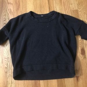 Lululemon bukhati sweater. Crop. Dk blue
