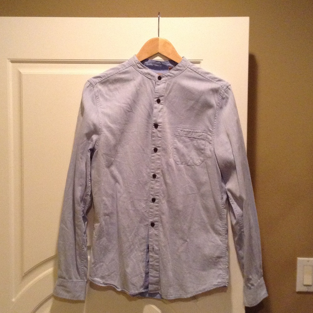 GOLF Blue button down shirt