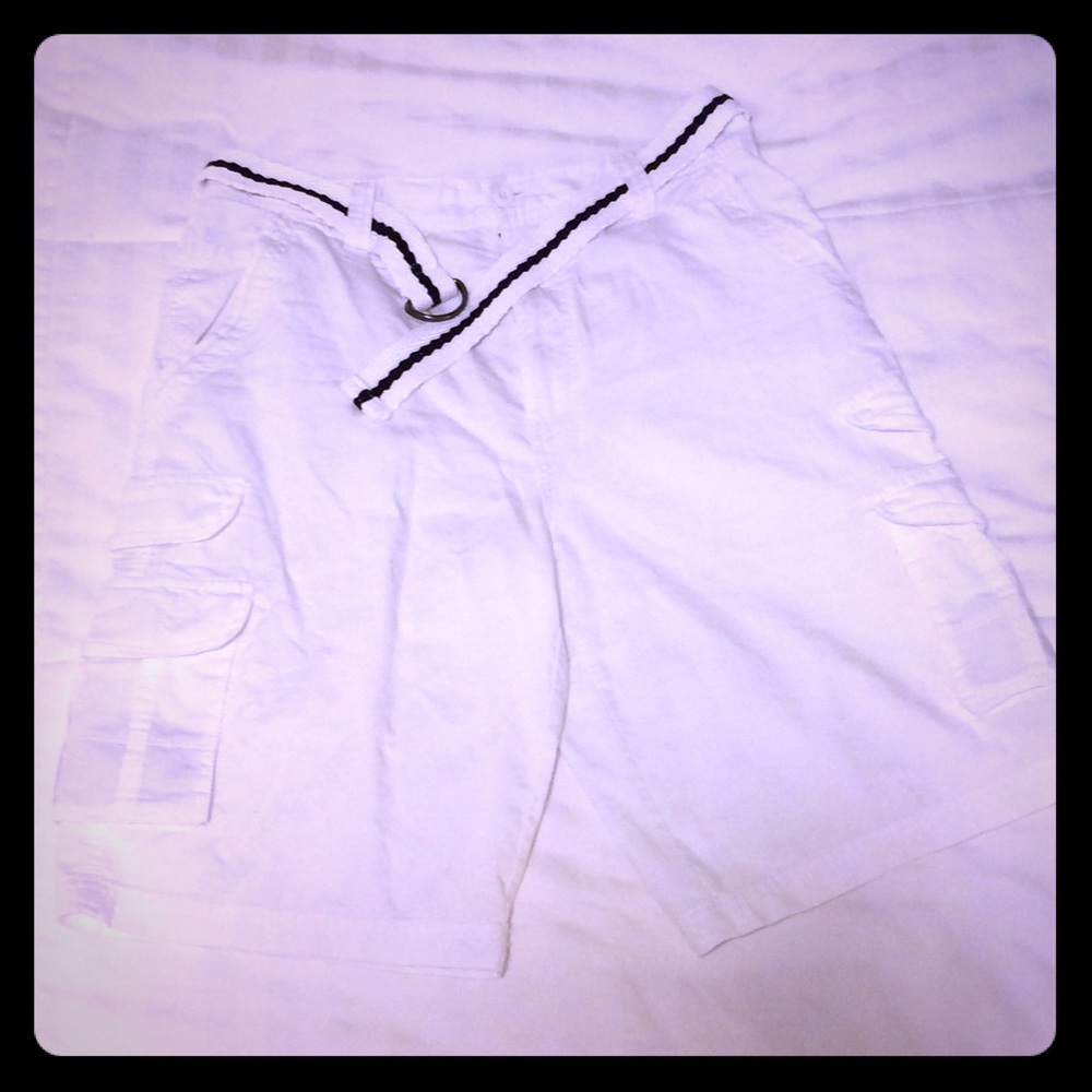 Airwalk white cargo shorts