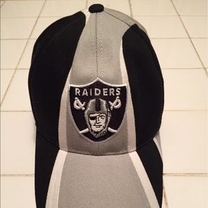 Oakland Raiders Football Cap.