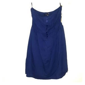 Casual blue knee length dress.