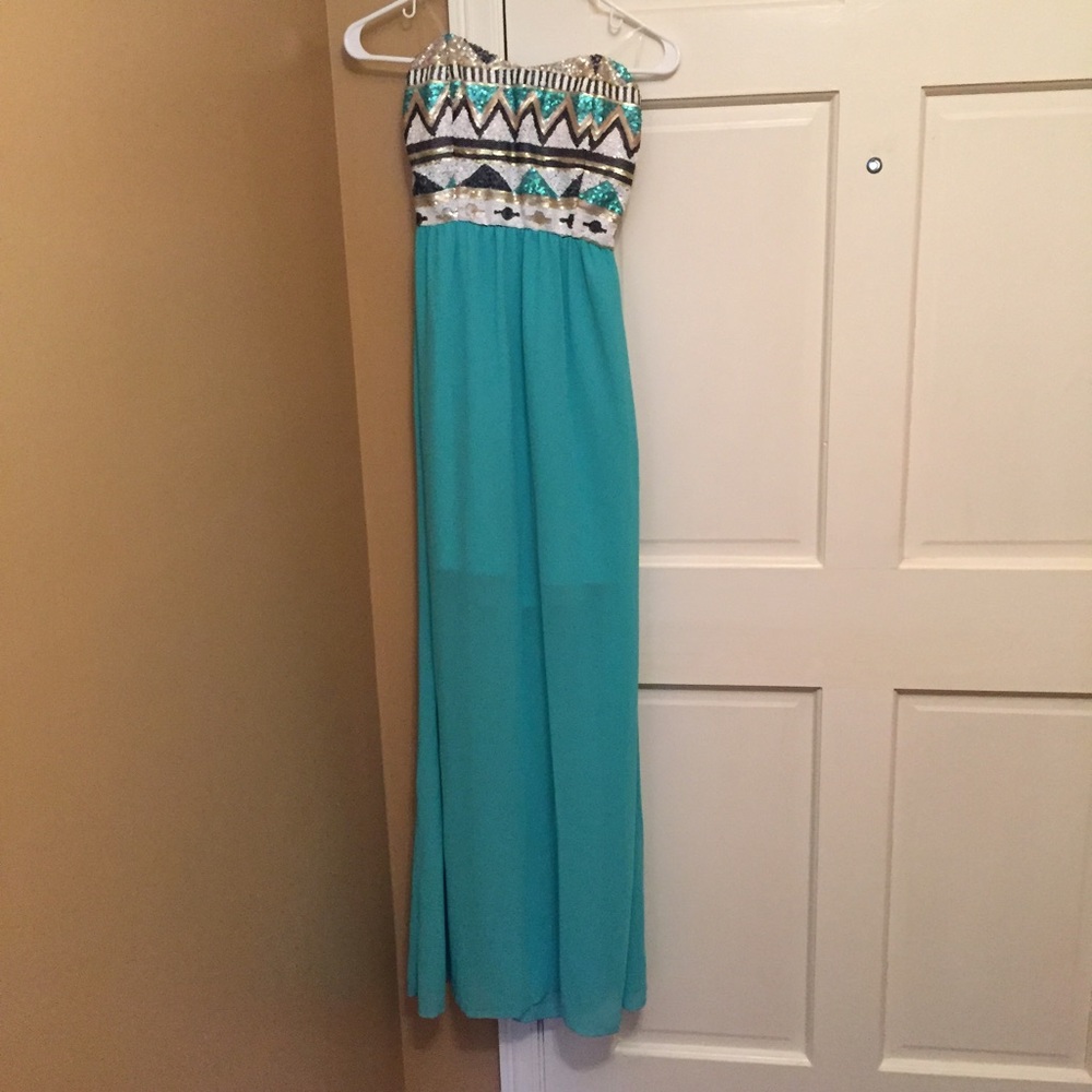 NWOT Turquoise Matte Sequin Dress, Size Small