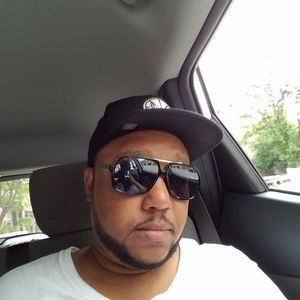 Meet your Posher, Devin