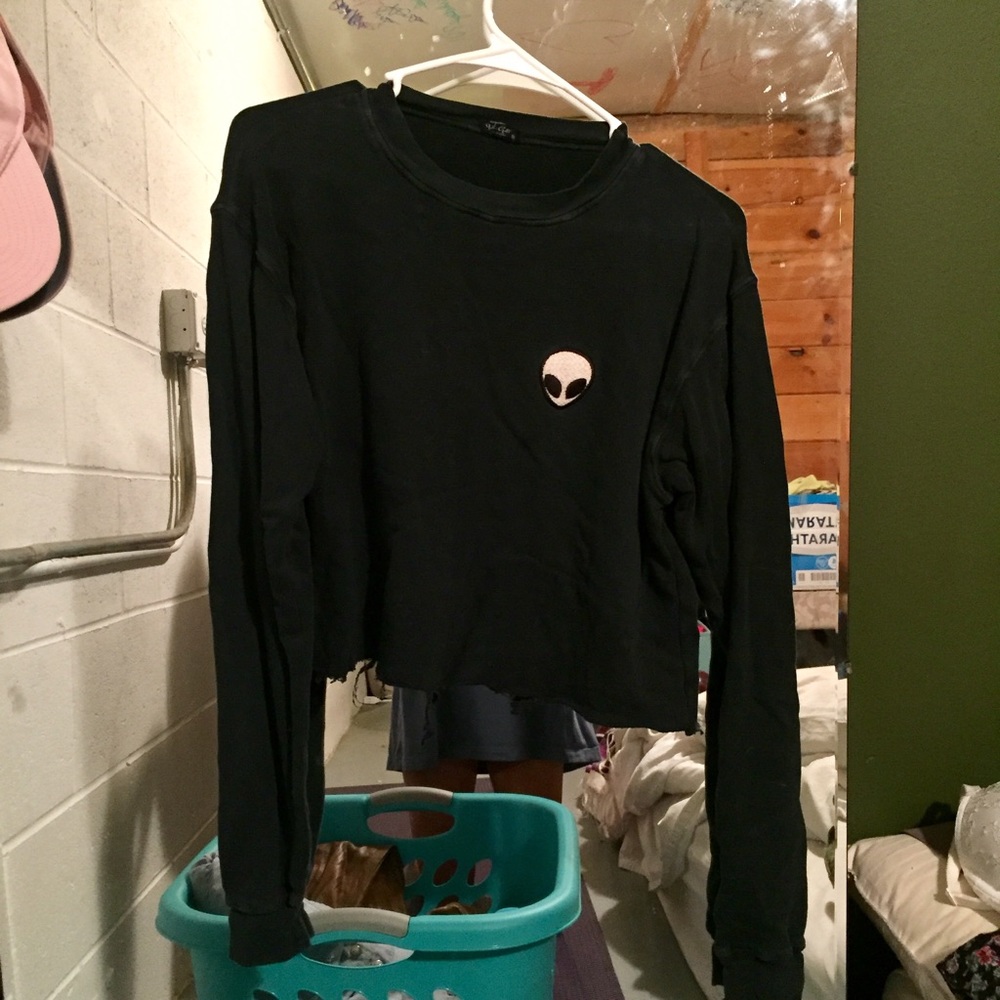 Brandy melville alien crop