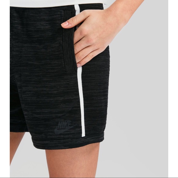 Nike Black Tech Knit Shorts - Picture 2 of 5