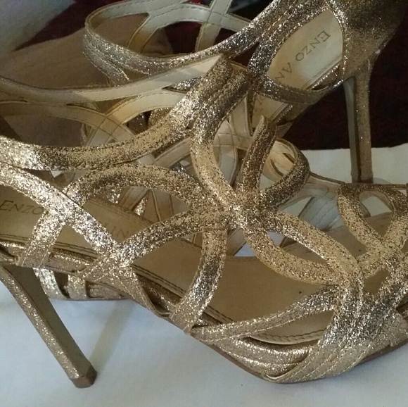 Enzo - Picture 1 of 1