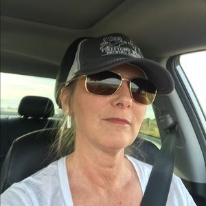 Meet your Posher, Misti