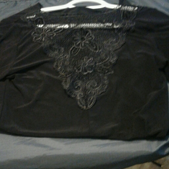 Black blouse - Picture 2 of 2