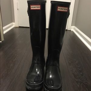 Matte black Hunter boots