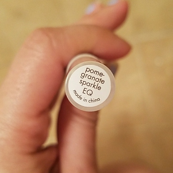 HP PICK  NWT LIP GLAZE POMEGRANATE SPARKLE - Picture 3 of 4