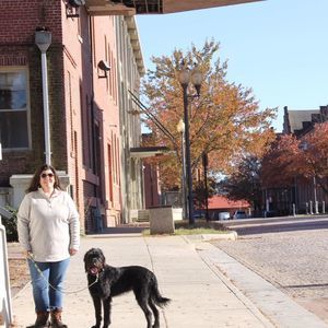 Meet your Posher, Caitlin