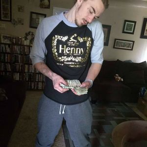 Meet your Posher, Clay