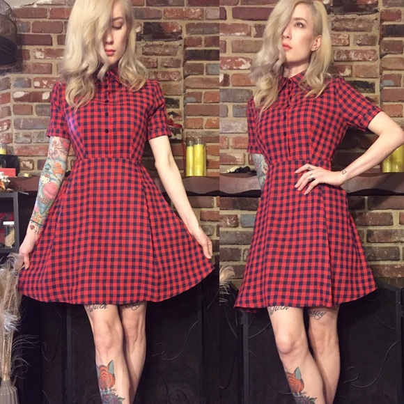 ModCloth Dresses & Skirts - Red gingham pick nick dress