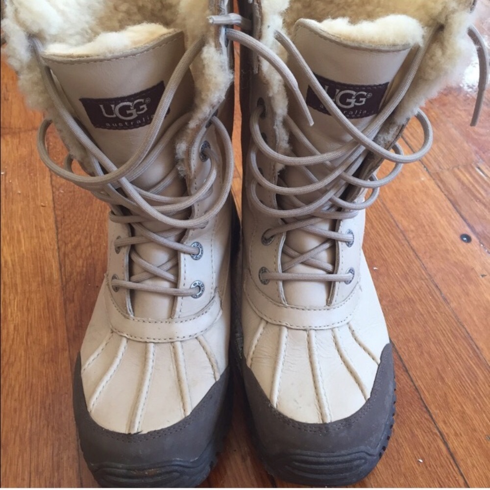 UGG