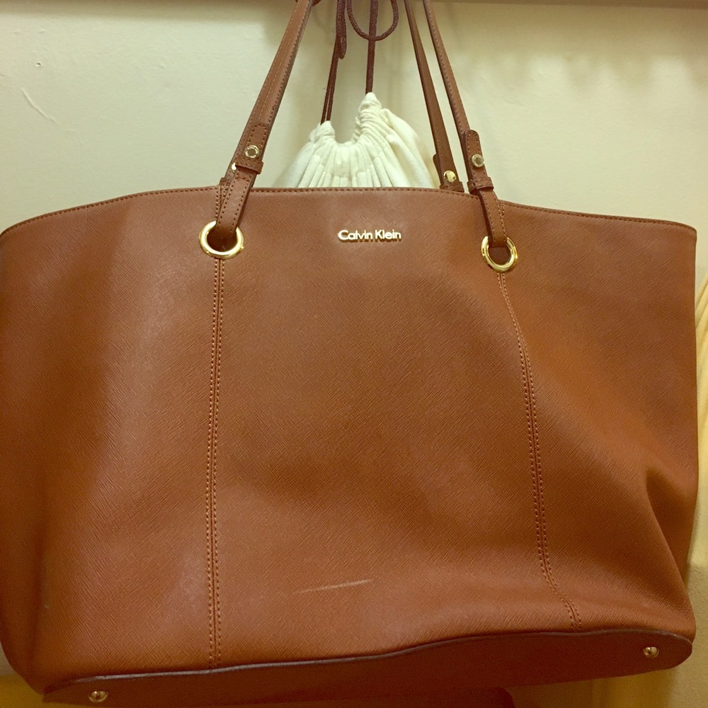 Calvin Klein brown shoulder tote bag.